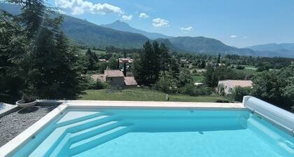 L'Ecrin du Brusquet 8personnes piscine chauffée