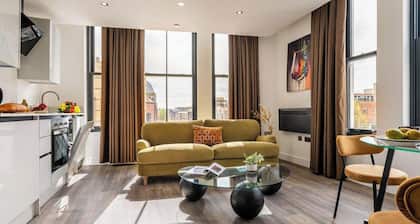 Albemarle Chambers Central Retreat Lift Sleeps 4