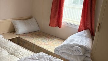 3 bedrooms, iron/ironing board