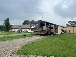 Property grounds - Cardinal Camper Getaway at Eddy's Place-Sleeps 8 (Moravia)