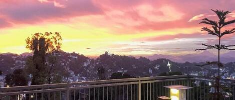 Deluxe Double Room, Balcony, Garden View | Outdoor dining