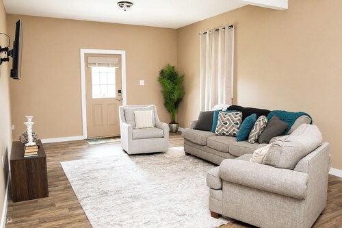 4-bedroom house in welcoming Mayersville with cool AC