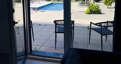 'T2 Peace House Lourinhã' Apartment with Shared Pool, Terrace and Wi-Fi