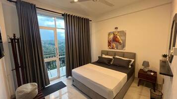 Deluxe Double Room, Balcony, Mountain View