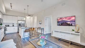 Apartment, 1 Schlafzimmer, Küche, Stadtblick | Innenbereich