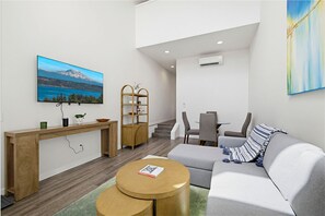 Living area - Ballard Rooftop • 3BR Modern Townhome (Seattle)