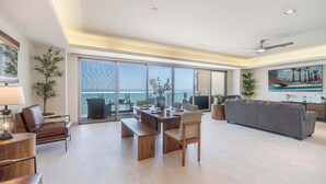 Ảnh chưa phân loại, 3 trong số 26 ảnh, nút