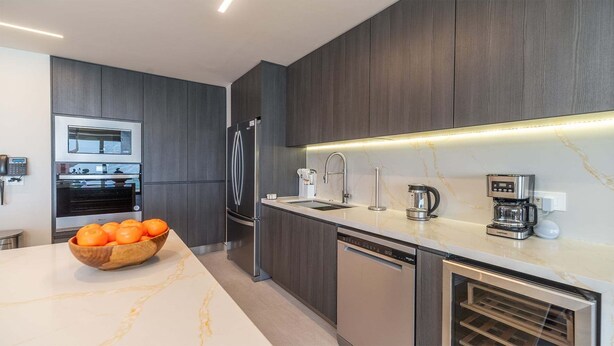 Ảnh chưa phân loại, 1 trong số 26 ảnh, nút