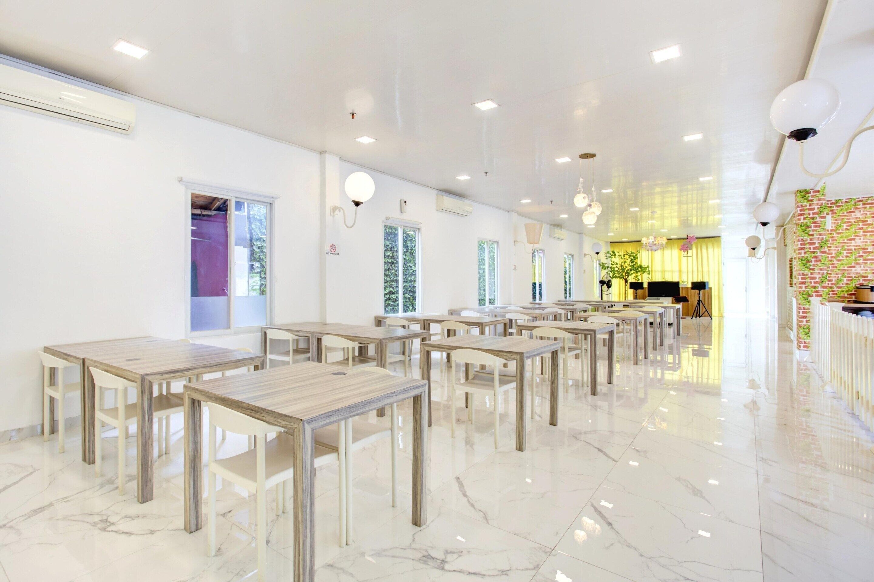 House | Dining