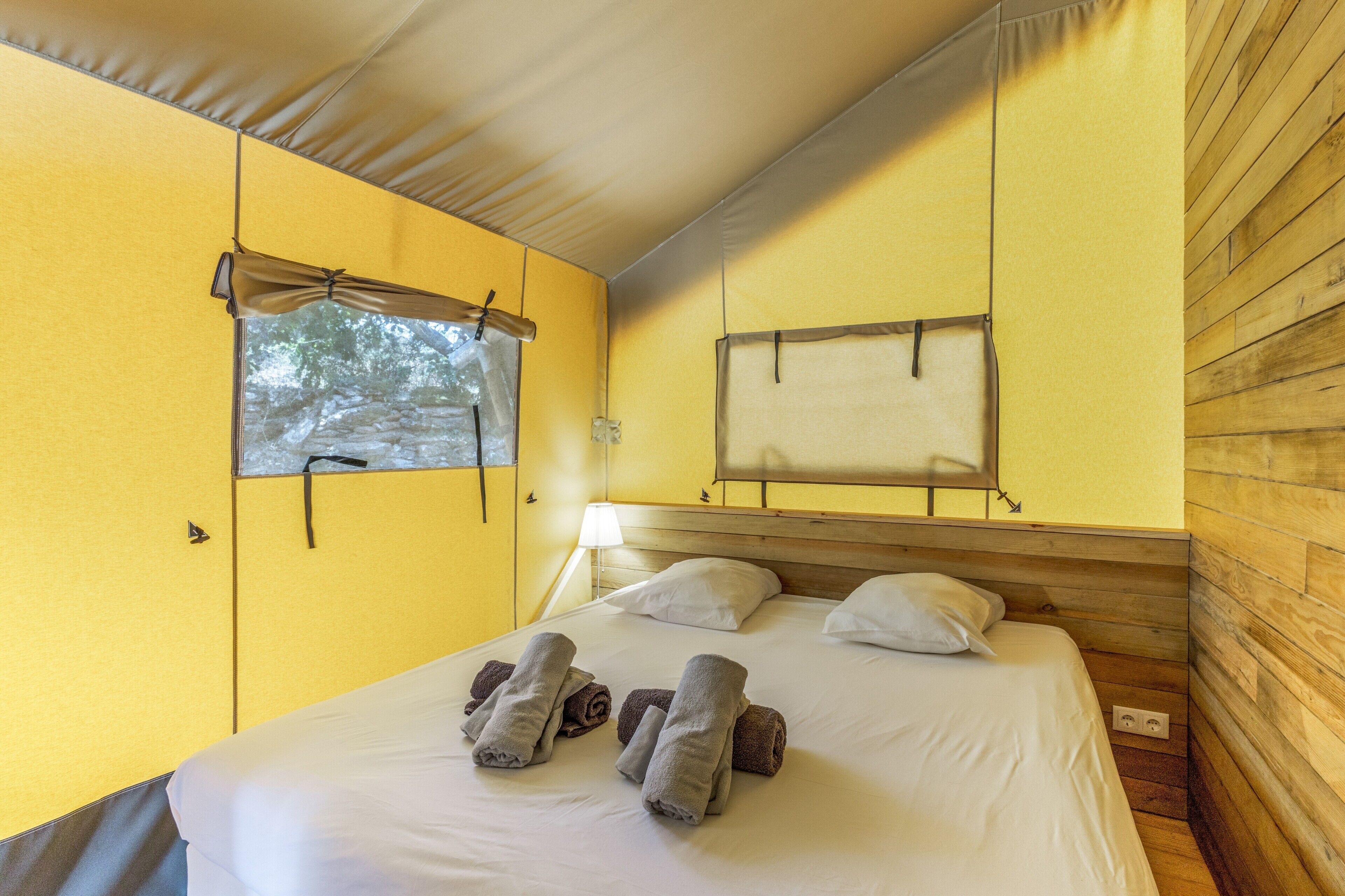 Tente " Boavista Glamping " Avec Vue Montagne, Piscine Privée Et Wi-fi - Douro