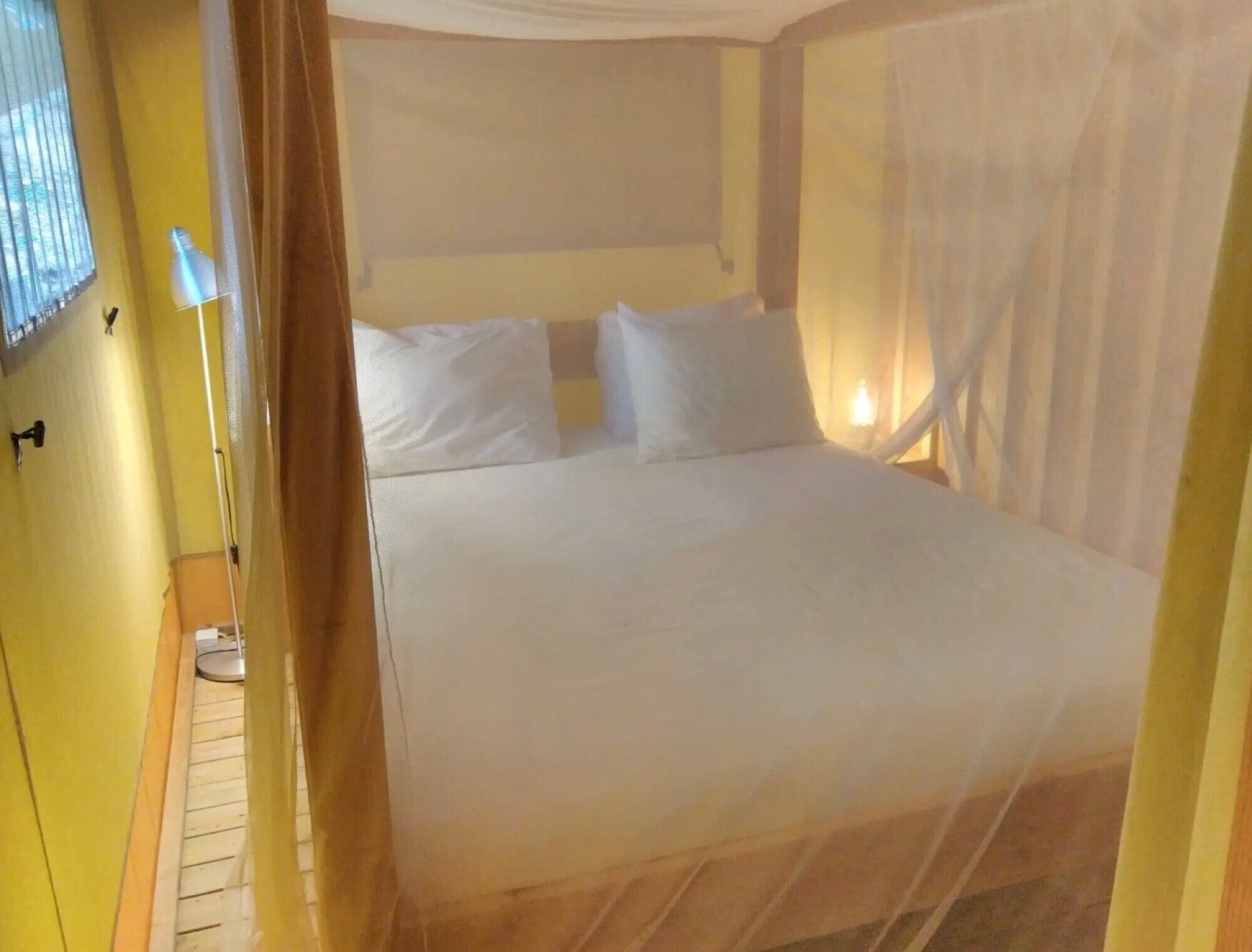 Wifi y ropa de cama