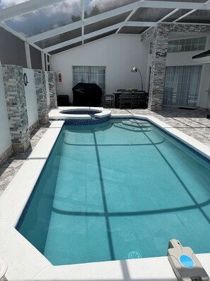 Pool - Charming 3-bedroom house with AC in vibrant Kissimmee (Kissimmee)