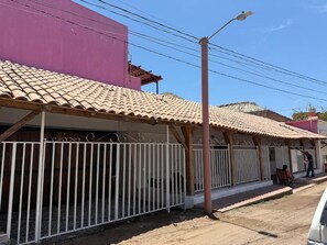 Exterior - La casa de Arnold (Mazatlán)