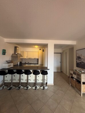 Private kitchen - Vrbo Property (Calvi)