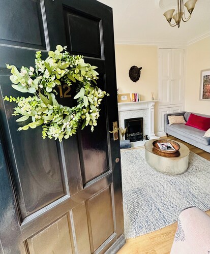 Hip Hideaway in the Trendiest part of Town