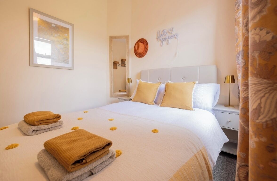 2 bedrooms, WiFi, bed sheets