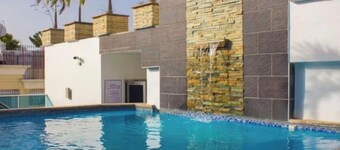 Casa HJP Condo Rooftop Pool. Gym. Discounted rate
