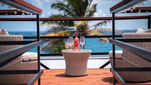 Property grounds - Ocean View! Jacuzzi! Outdoor Living! Centrally Located! (Arecibo)