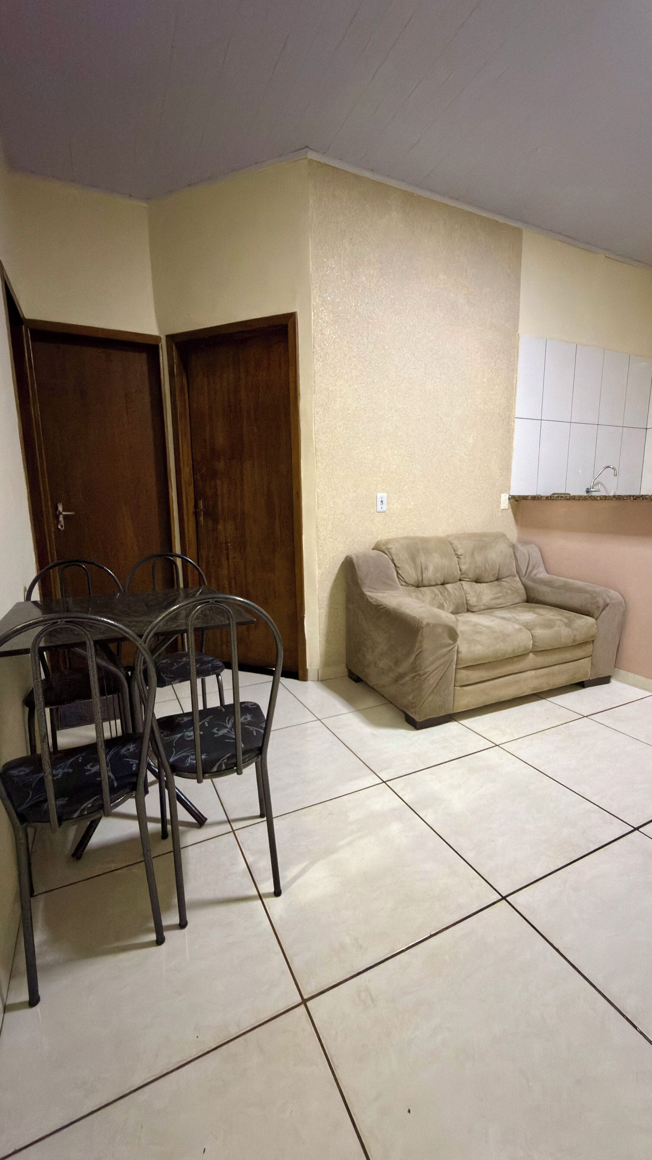 Casa econômica, 2 quartos | Parte interna