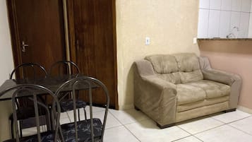Economy House, 2 Bedrooms | Interior