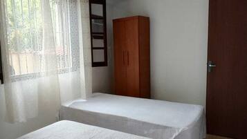 1 quarto, ferros/tábuas de passar roupa, Wi-Fi, roupa de cama