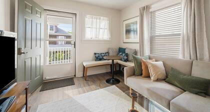 2BR - King and Queen - near Downtown and Beach