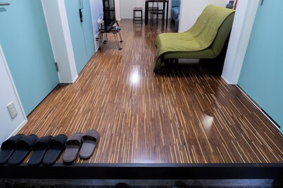 Korean Town Front/ Sleeps 8/ 9 Min Walk to Tsuruhashi St/ Direct Access to Namba