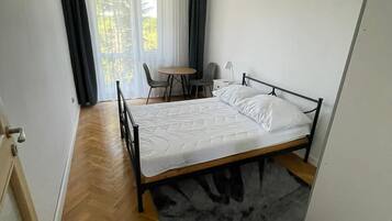 Comfort House | Iron/ironing board, free WiFi