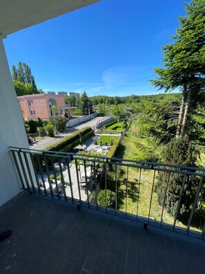 Terrace/patio - Dom z ogrodem by Grand Apartments (Gdańsk)