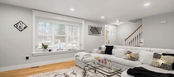  2026 FIFA World Cup House: 15 Min to Gillette Stadium! Parking, patio & privacy