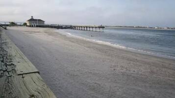 Beach nearby, sun loungers