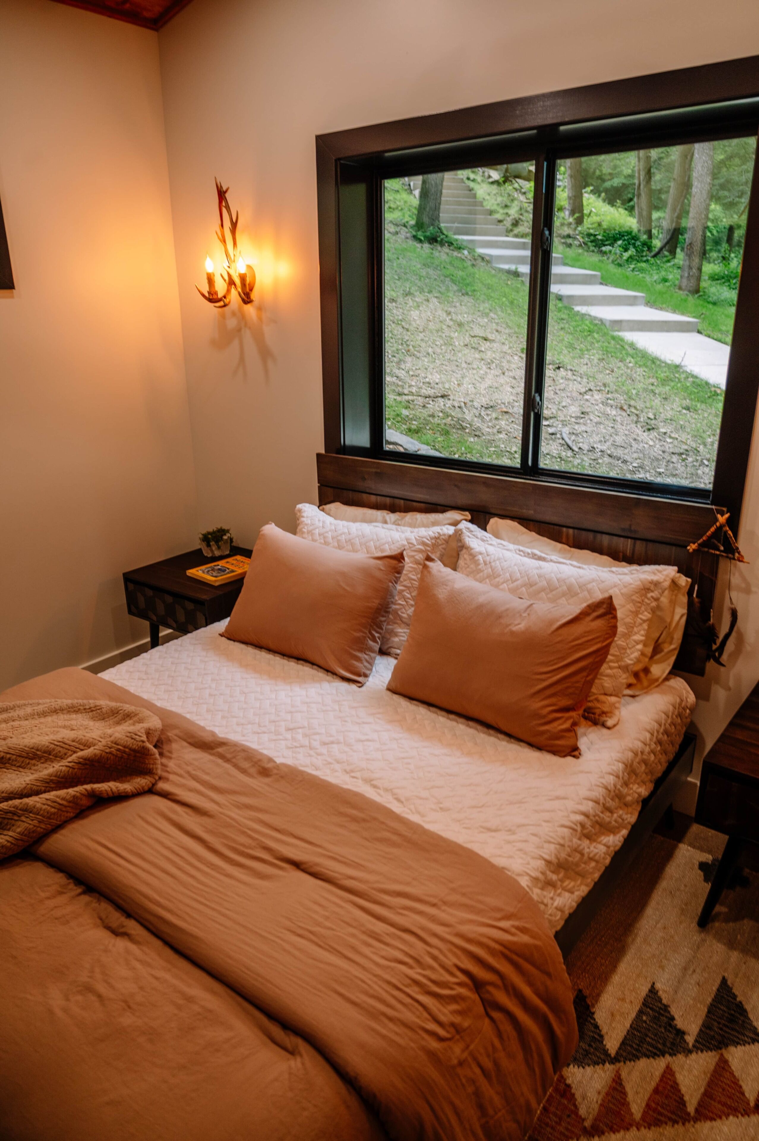 WiFi, bed sheets