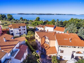 Exterior - Beautiful apartment near sea in charming Fažana (Fažana)