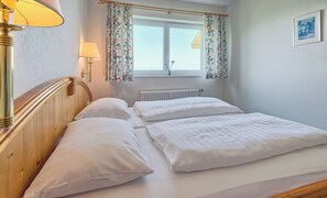 Iron/ironing board, WiFi, bed sheets - Vrbo Property (Bad Bellingen)