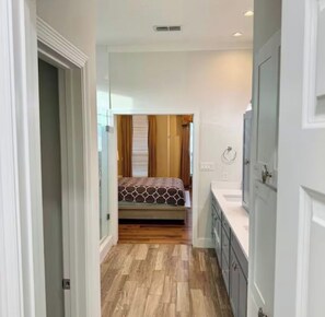 Free WiFi, bed sheets - Santa Fe Ranch- Family Fun (Pilot Point)