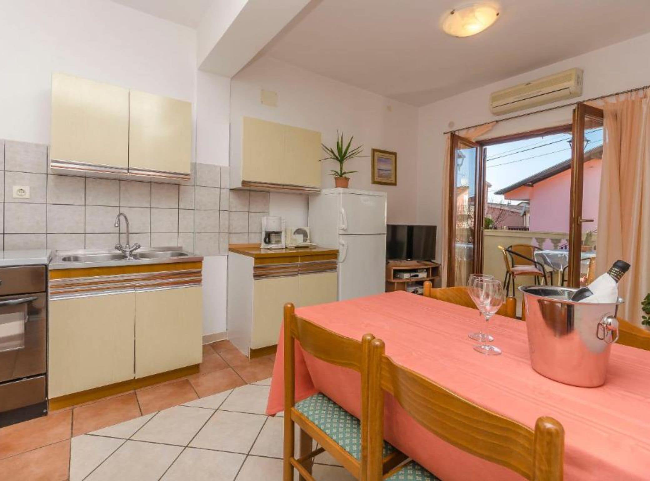 Departamento (Superior Two Bedroom Apartment with S) | Comedor