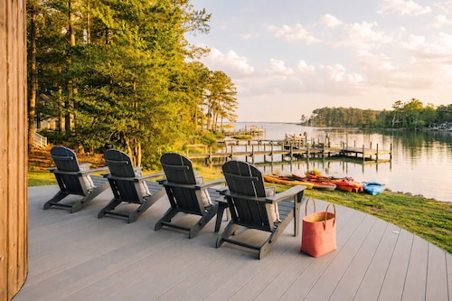 Unique Waterfront Home & Dockside Screened Porch