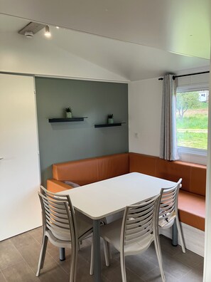Dining - Vrbo Property (Lumio)