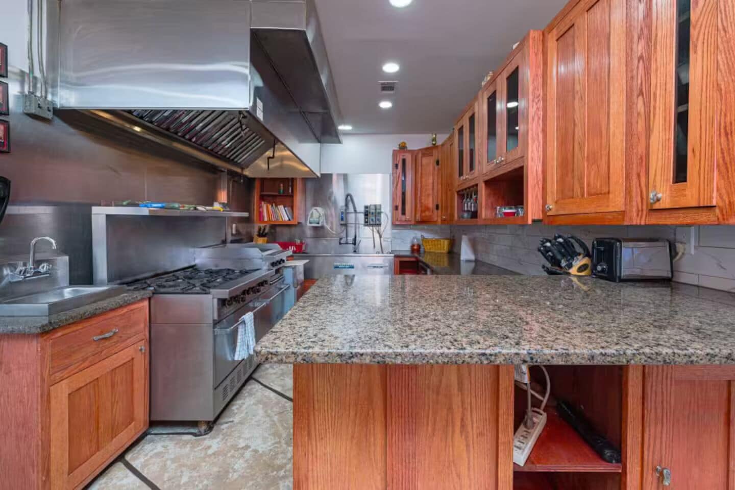 Private kitchen