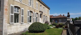Apartment in family home on the outskirts of Verdun