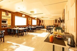 Dining - Hotel Vedangam  (Varanasi)