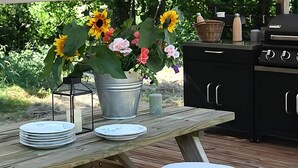 Barraca luxo, vista para o jardim | Fachada