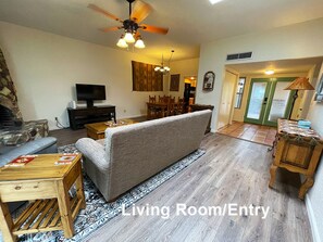 Smart TV - Tranquil Tucson hacienda with views, pool, & surrounded by desert wildlife (Tucson)