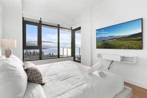 Curated visual reference: Mountain View Penthouse Rentals In Lulea Reference: Penthouse With Unobstructed Lake Mountain View Reviews Deals