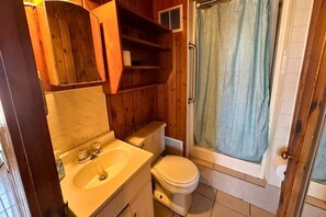 Shower, towels