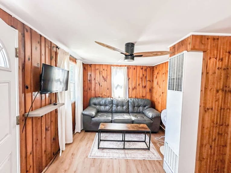 #3 | Waterfront Cabin With New Bath - Koserow