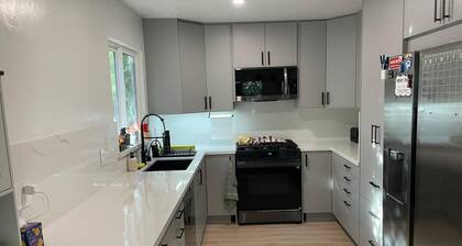 Spacious 4-bedroom house with AC in tranquil Orinda