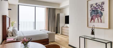 Caja de seguridad en la habitación, wifi gratis y ropa de cama