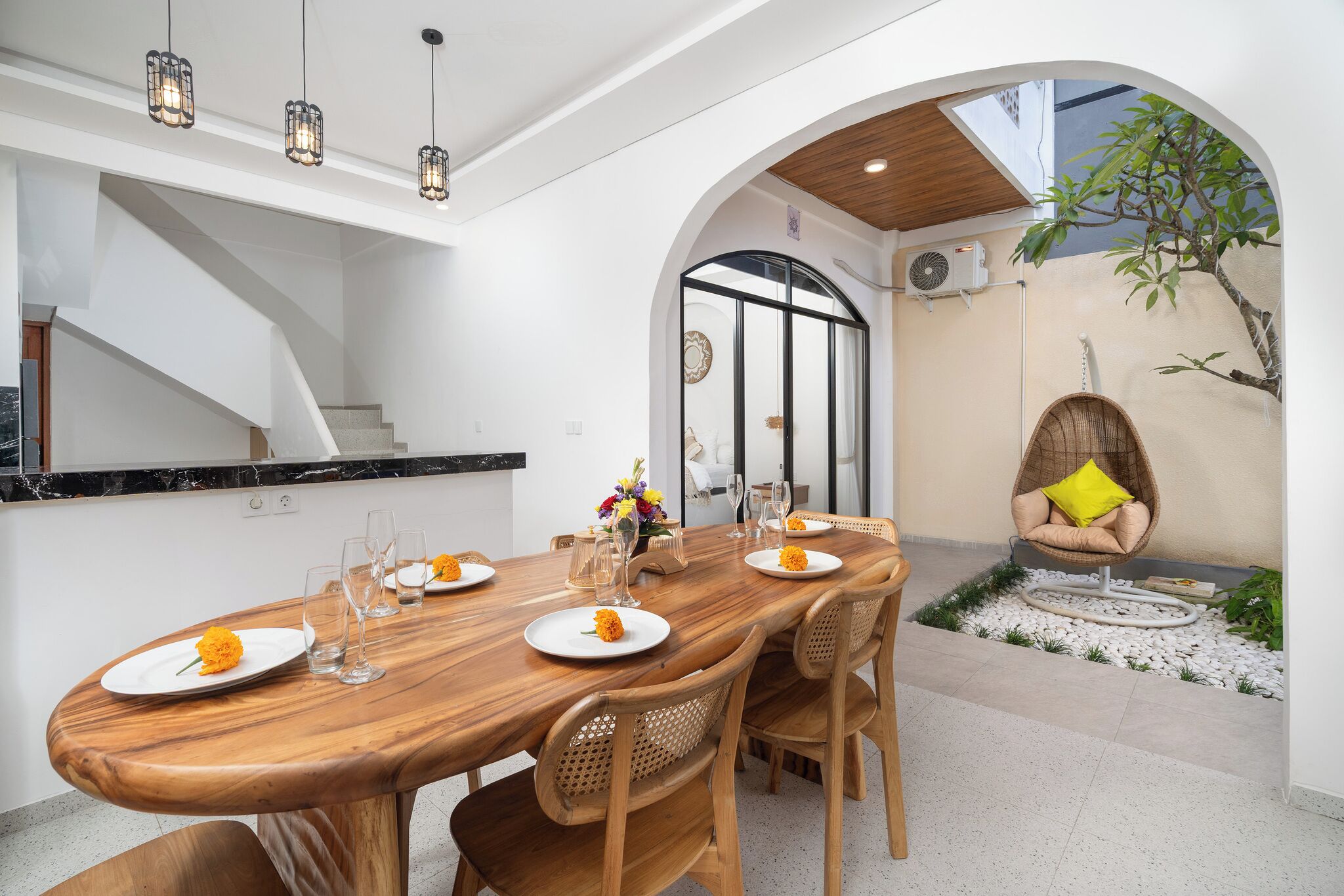Villa | Dining