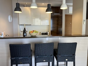 Interior - Spacious apartment of 68 m2. 2 bedrooms, terrace with sea view. (Bečići)